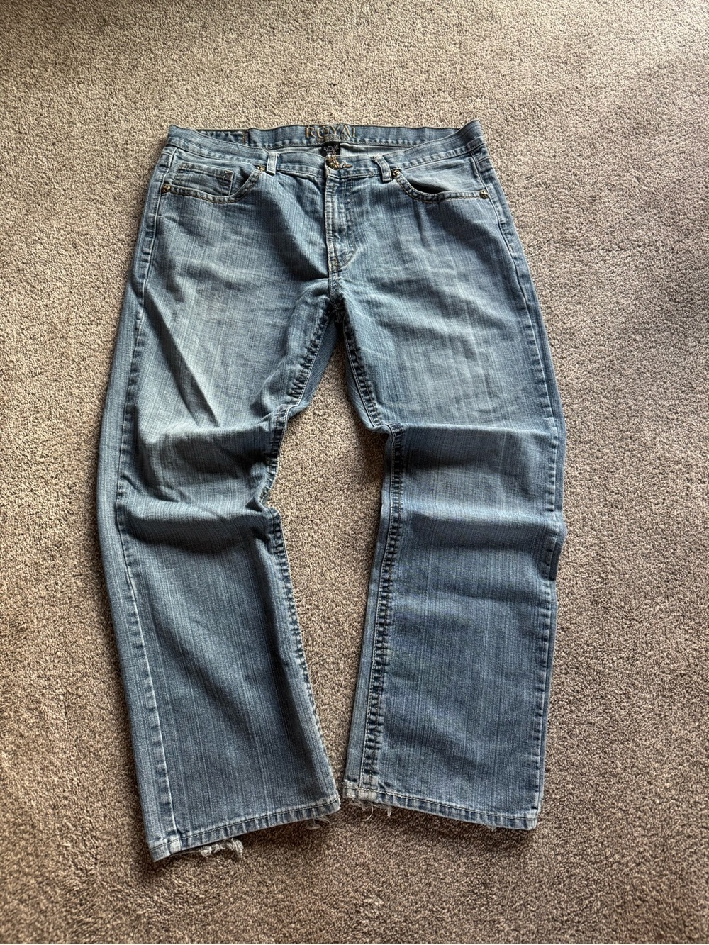 Men's Light Blue Straight-Leg Jeans